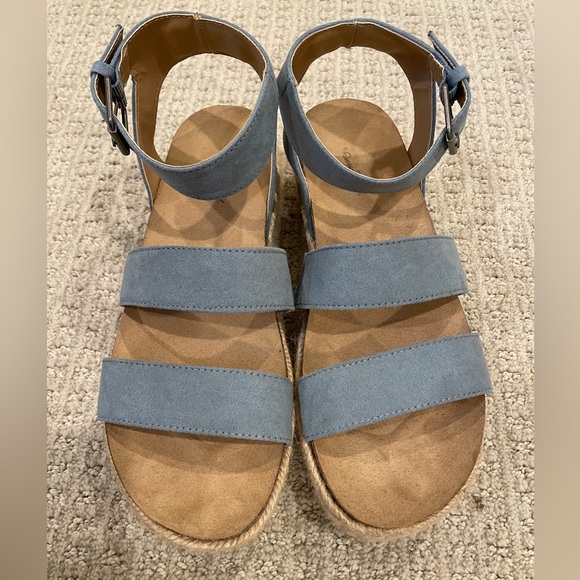 Universal Thread Women’s Platform Ankle Strap Sandal - Picture 1 of 6